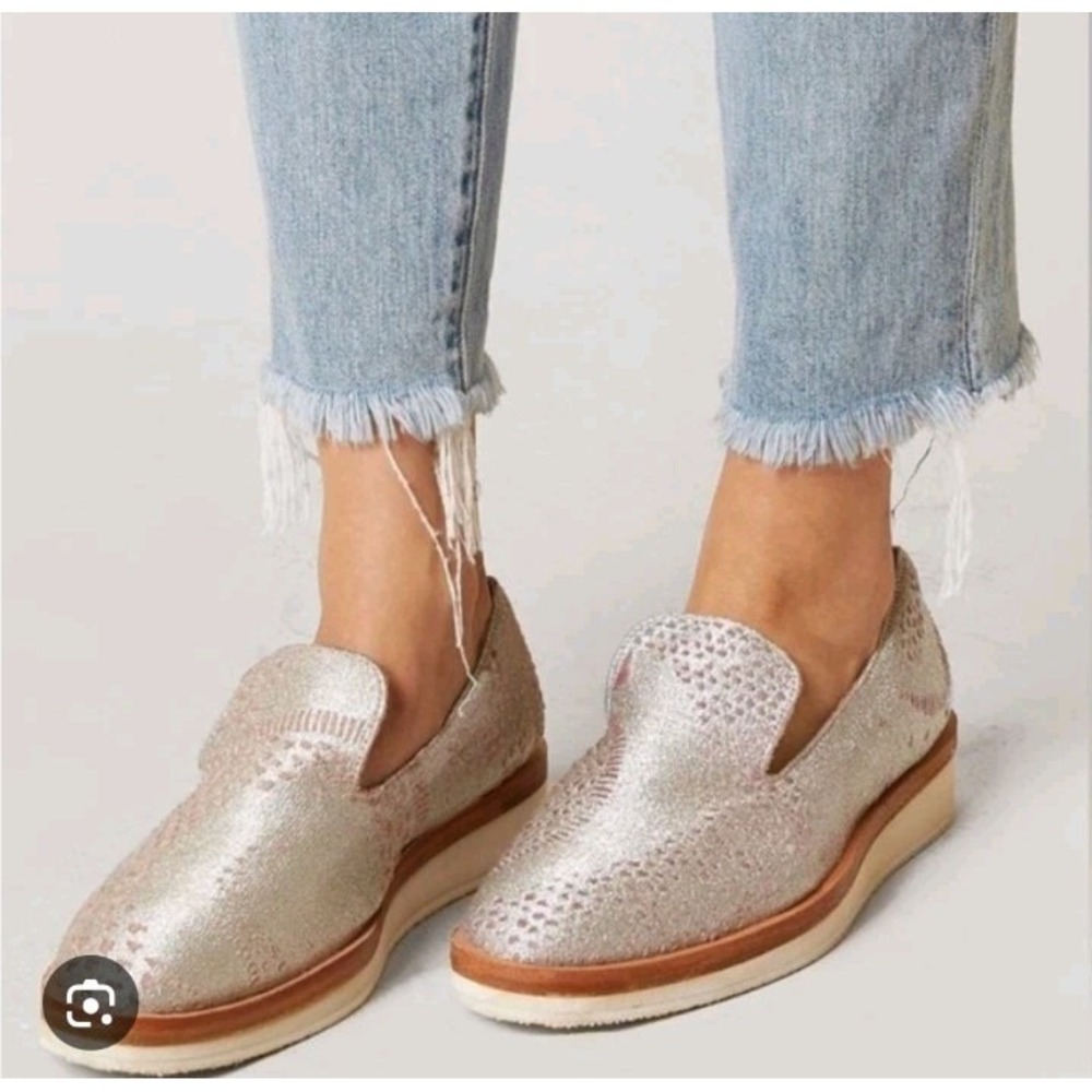 Free People Metallic Silver Pink Snake Eye Print Slip On Loafers Woman's Size 41